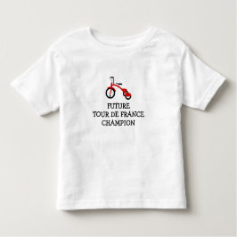 O campeão futuro de Tour de France caçoa o t-shirt