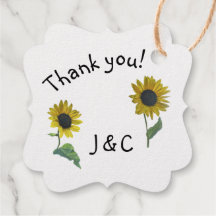 O campo dos girassóis de montanha brilha