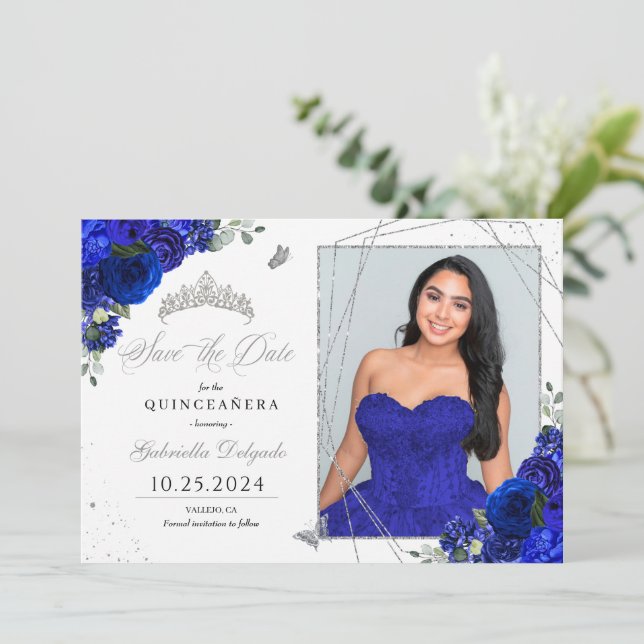 O Cartão com fotos Real Quinceañera Salva A Data (Em pé/Frente)