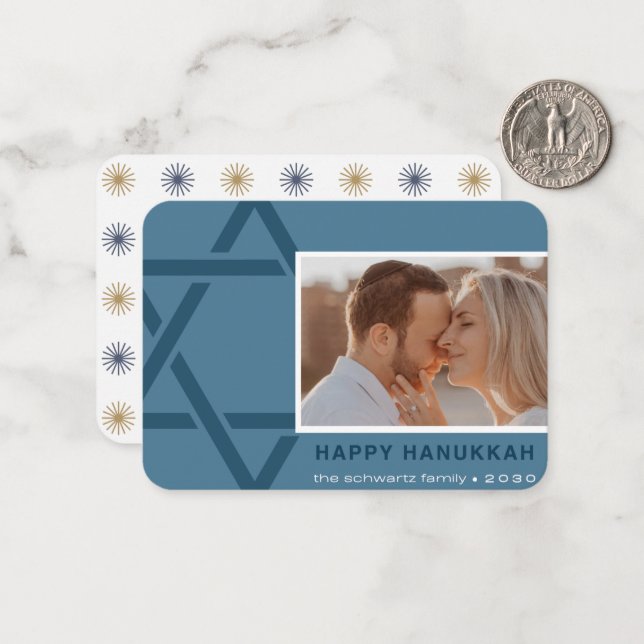 O Cartão Hanukkah Feliz da Família Schwartz (Frente/Verso In Situ)