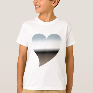 O coração moderno do cromo caçoa o t-shirt