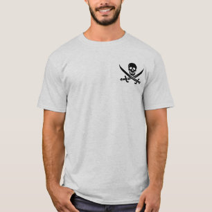 O crânio e as espadas a Arr são t-shirt do pirat