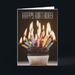 O cupcake com aniversário Candles o cartão de<br><div class="desc">Identificação do recurso: 72884794/Rubberball/Mike Kemp/cupcake com velas do aniversário</div>