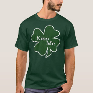 O dia de St Patrick beija-me t-shirt