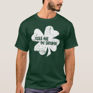O dia de St Patrick beija-me t-shirt