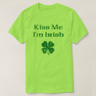 O dia de St Patrick beija-me t-shirt