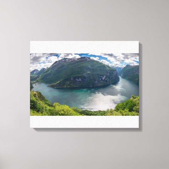 O Geirangerfjord completo na canvas panorâmica (Frente)