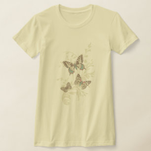 O gráfico de três borboletas cobriu o t-shirt