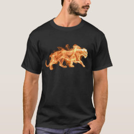 O Grande Gato Dourado Em Uma Camiseta Preta De Man