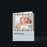 O inverno listra o azul • Anúncio do bebê<br><div class="desc">O " inverno listra" anúncio azul/marrom do nascimento da foto. Personalize este modelo moderno e à moda do cartão com fotos com a foto e os detalhes do seu bebé para um anúncio um--um-amável do nascimento.</div>