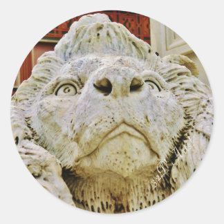 O leão arisco de Massa, etiqueta redonda, lustrosa