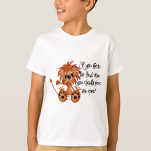 O leão do bebê ouve-me rujir o camiseta e os