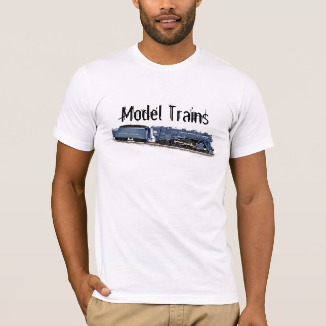 O modelo treina o t-shirt (Frente)