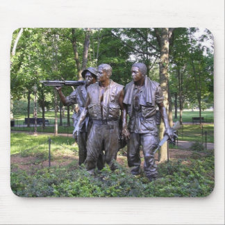 O mousepad de três soldados
