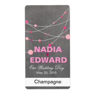 O na moda encalha a etiqueta do vinho cor-de-rosa