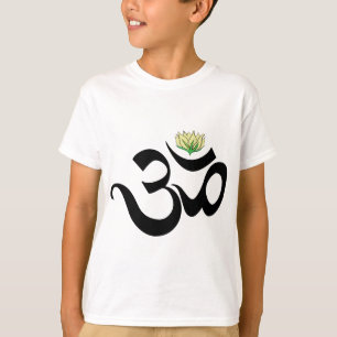 O OM caçoa o t-shirt