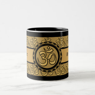 O OM relaxa & respira canecas Dourados & Drinkware