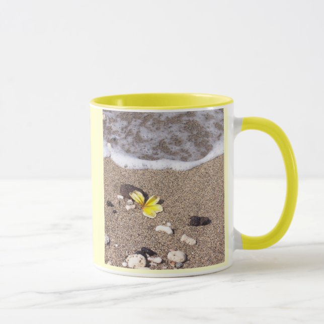O plumeria havaiano lava em terra a caneca de café (Direita)