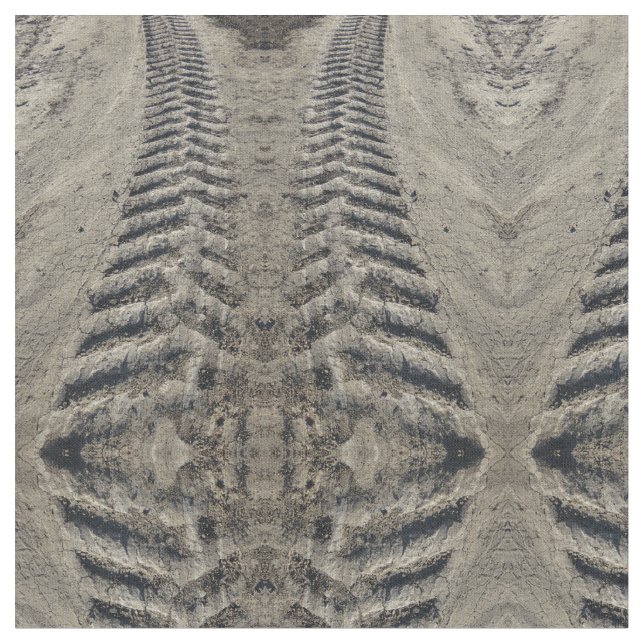 O pneu do trator segue o tecido da foto (Detalhe)