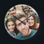 O relógio de parede personalizado da FOTO<br><div class="desc">Exemplo de imagem por freepik.com (usada com licença),  modificada por mim. Veja na minha loja mais produtos de fotografia personalizados.</div>