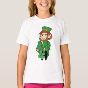 O t-shirt bonito do miúdo do Leprechaun