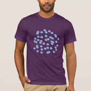 O t-shirt clássico azul de homens de bolinhas