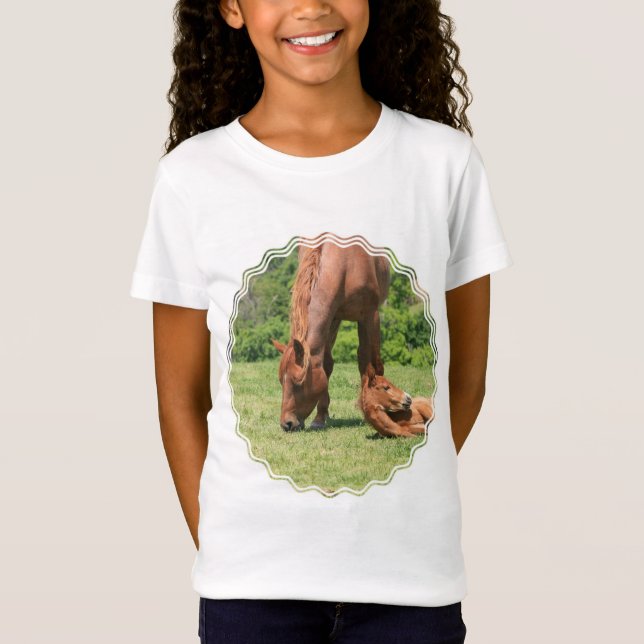 O t-shirt da menina da égua e do potro (Frente)