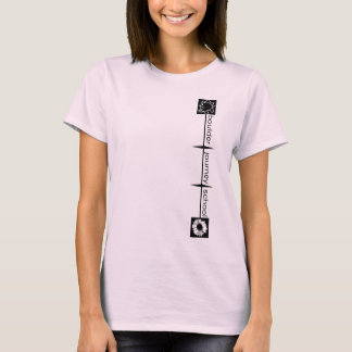 O t-shirt das mulheres da escola da viagem de