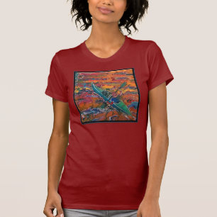 O t-shirt das mulheres do caiaque