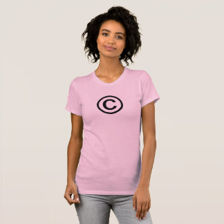 O t-shirt das mulheres do símbolo de Copyright