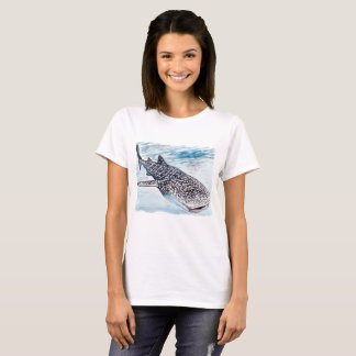 O t-shirt das mulheres dos trabalhos de arte do