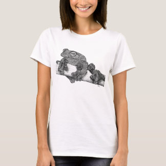O t-shirt das senhoras do sapo do vôo