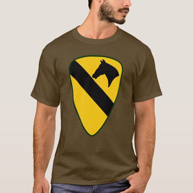 ø T-shirt do logotipo da cavalaria grande (Frente)