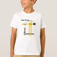 O t-shirt do miúdo do guindaste de construção