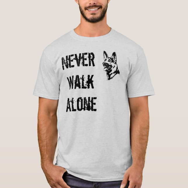 O t-shirt do salvamento do german shepherd nunca (Frente)