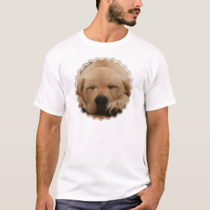 O t-shirt dos homens de sono do golden retriever