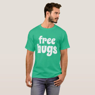 O t-shirt escuro básico dos homens livres dos