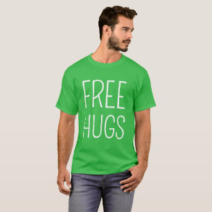 O t-shirt escuro básico dos homens livres dos