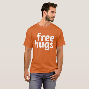 O t-shirt escuro básico dos homens livres dos