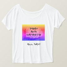 O t-shirt gráfico Slouchy das mulheres