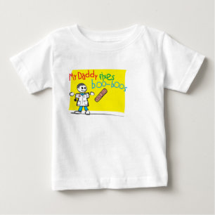 O t-shirt infantil meu pai fixa metidas de pata