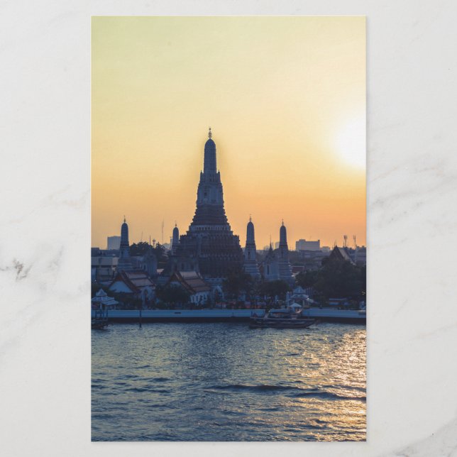 O templo de Wat Arun Silhouette Tailândia Bangkok  (Frente)