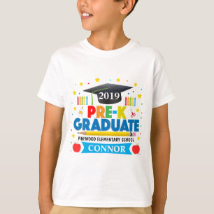 O último dia do menino do t-shirt graduado de