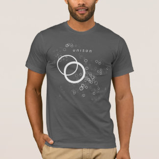 O uníssono circunda o t-shirt (com texto)