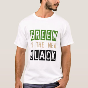 O verde é o t-shirt preto novo