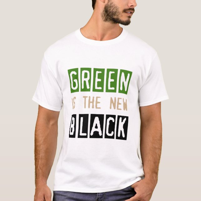O verde é o t-shirt preto novo (Frente)