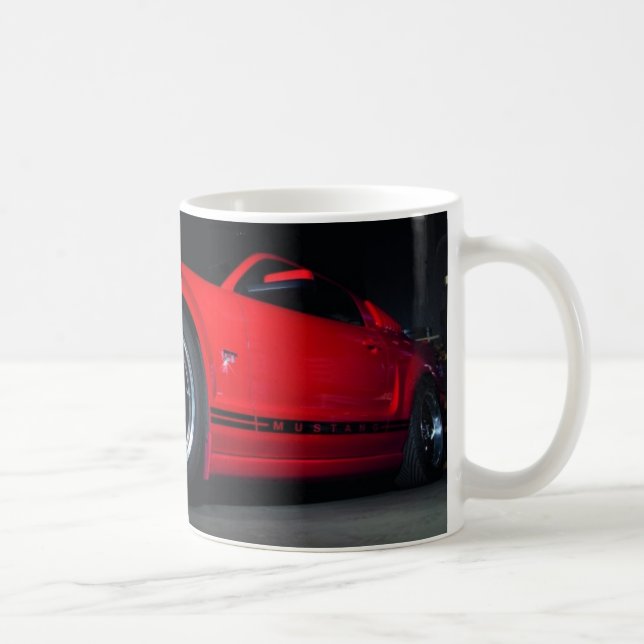 O vermelho picou a caneca (Direita)