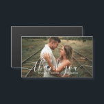 obrigado, seu mago de fotos de casamento de caligr<br><div class="desc">foto de fundo de freepik.com obrigado elegante,  seu moderno roteiro,  foto magnética de casamento</div>