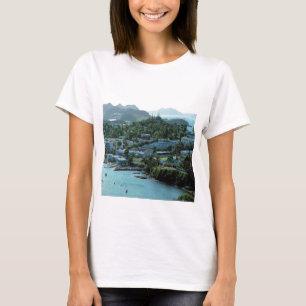 Oceano-enclave sereno, em um t-shirt