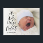 Oh Santa Noturna | Anúncio de Nascimento de Férias<br><div class="desc">Cartão postal de anúncio de nascimento de férias com caligrafia moderna e uma estrela brilhante que tem uma aparência de textura pincelada. Personalize com sua própria foto e texto. A parte de trás tem um padrão de flocos de neve azul claro com a mesma aparência de textura pincelada e combina...</div>